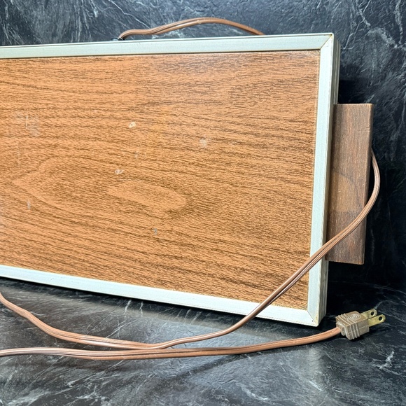 DEVON Electric Tray - Picture 3 of 11